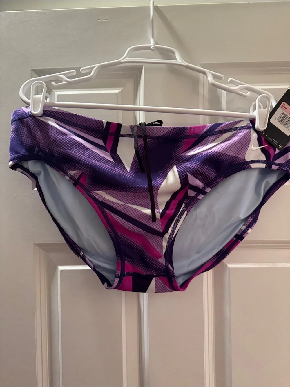 Men’s Nike Purple & Pink Geometric Swim brief size 40.